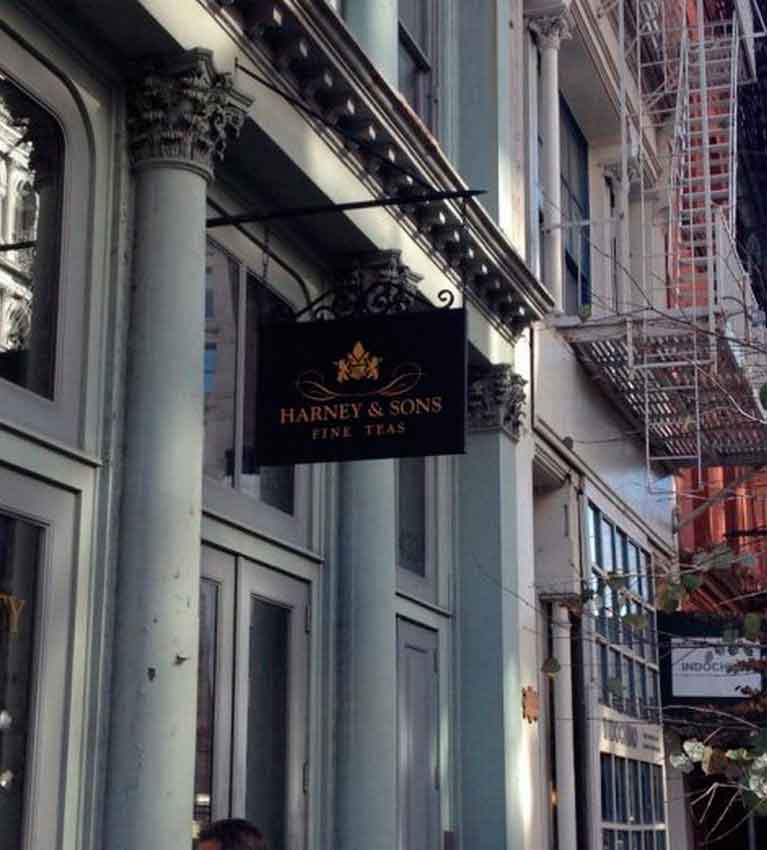 Три поколения отмечают 30-летие изысканного чая: Harney & Sons